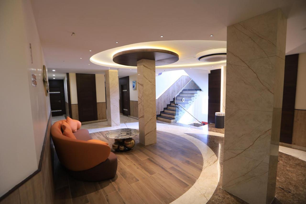 Kings Bury Inn Кумбаконам Екстериор снимка