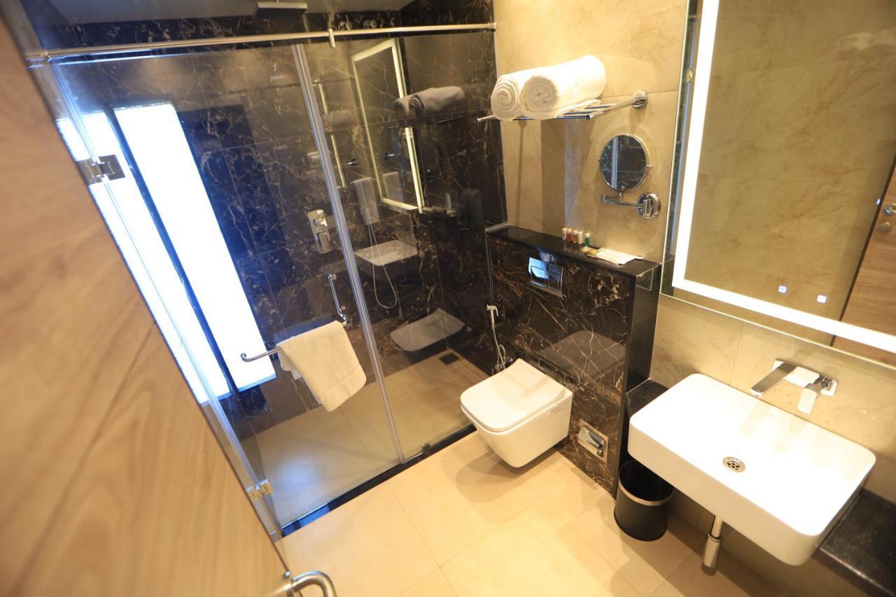 Kings Bury Inn Кумбаконам Екстериор снимка