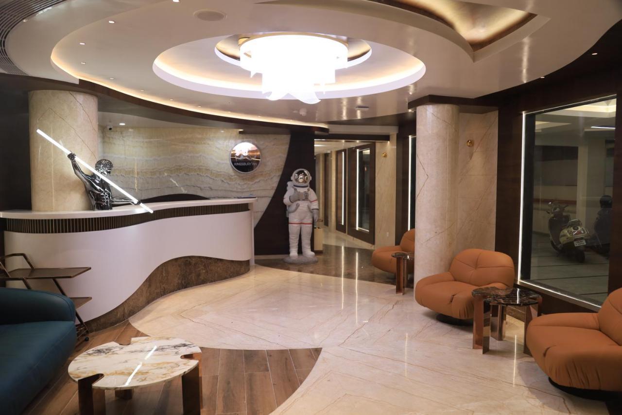 Kings Bury Inn Кумбаконам Екстериор снимка