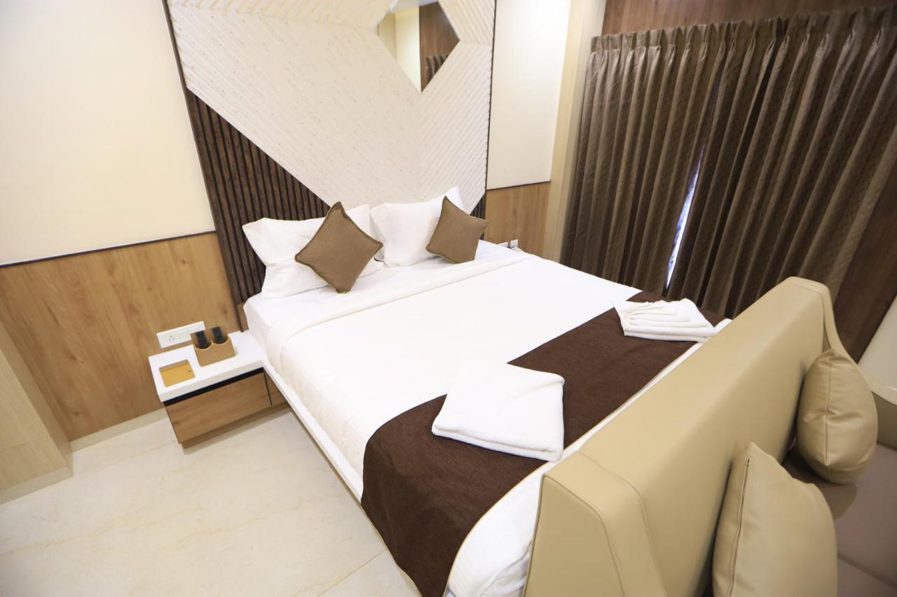 Kings Bury Inn Кумбаконам Екстериор снимка